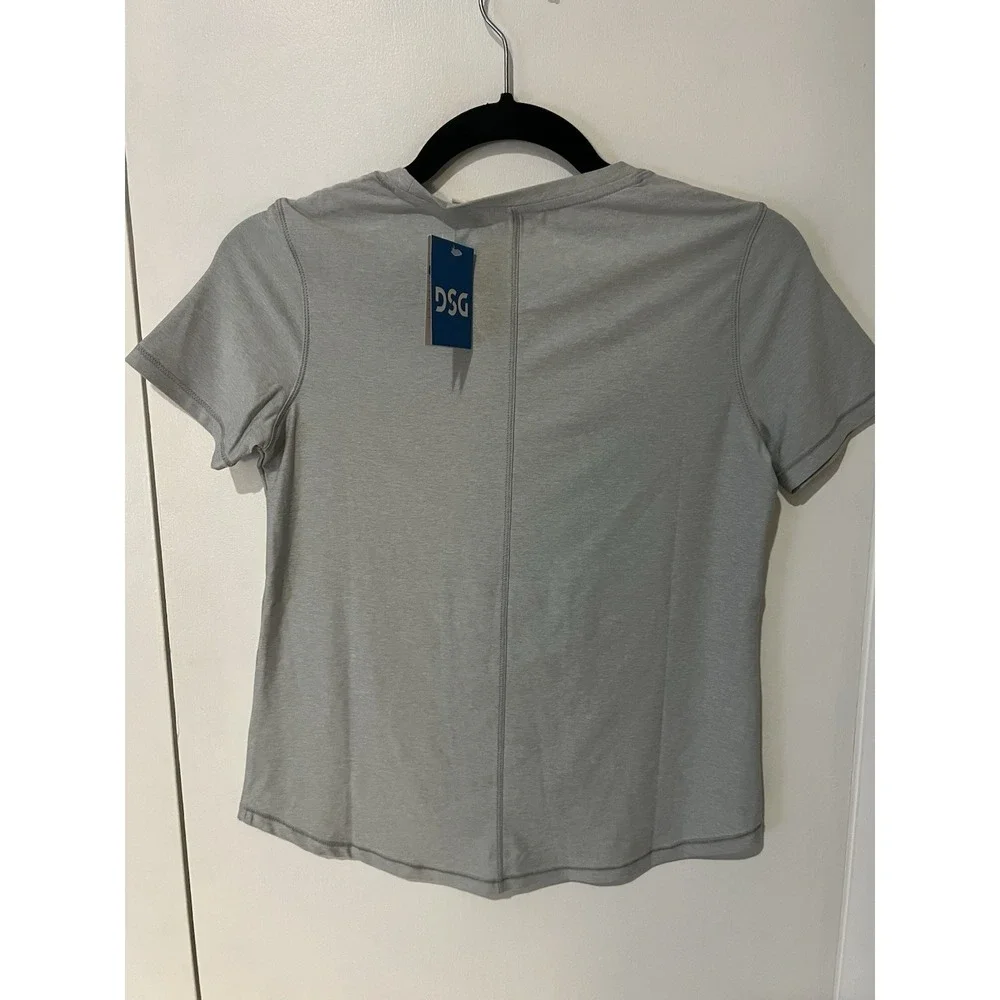 NWT DSG Girls Medium‎ 10-12 Movement Tee Light Heather Gray Short Sleeve Shirt